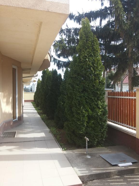 Alina Apartmanok Hajdúszoboszló Dış mekan fotoğraf